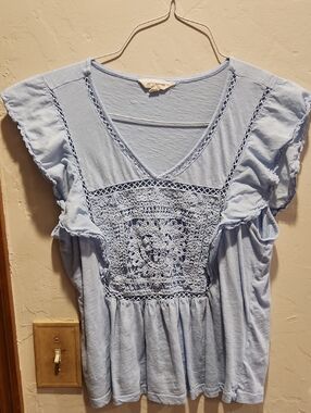Lucky Brand Pale Blue Crochet Peasant V-Neck Flutter Sleeve Top